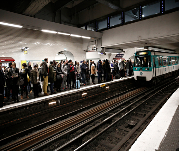 Grève métro ©Shutterstock