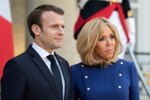 brigitte-emmanuel-macron-elysee-argent-public